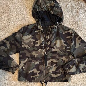 Love Tree Camouflage Zip-Up Jacket